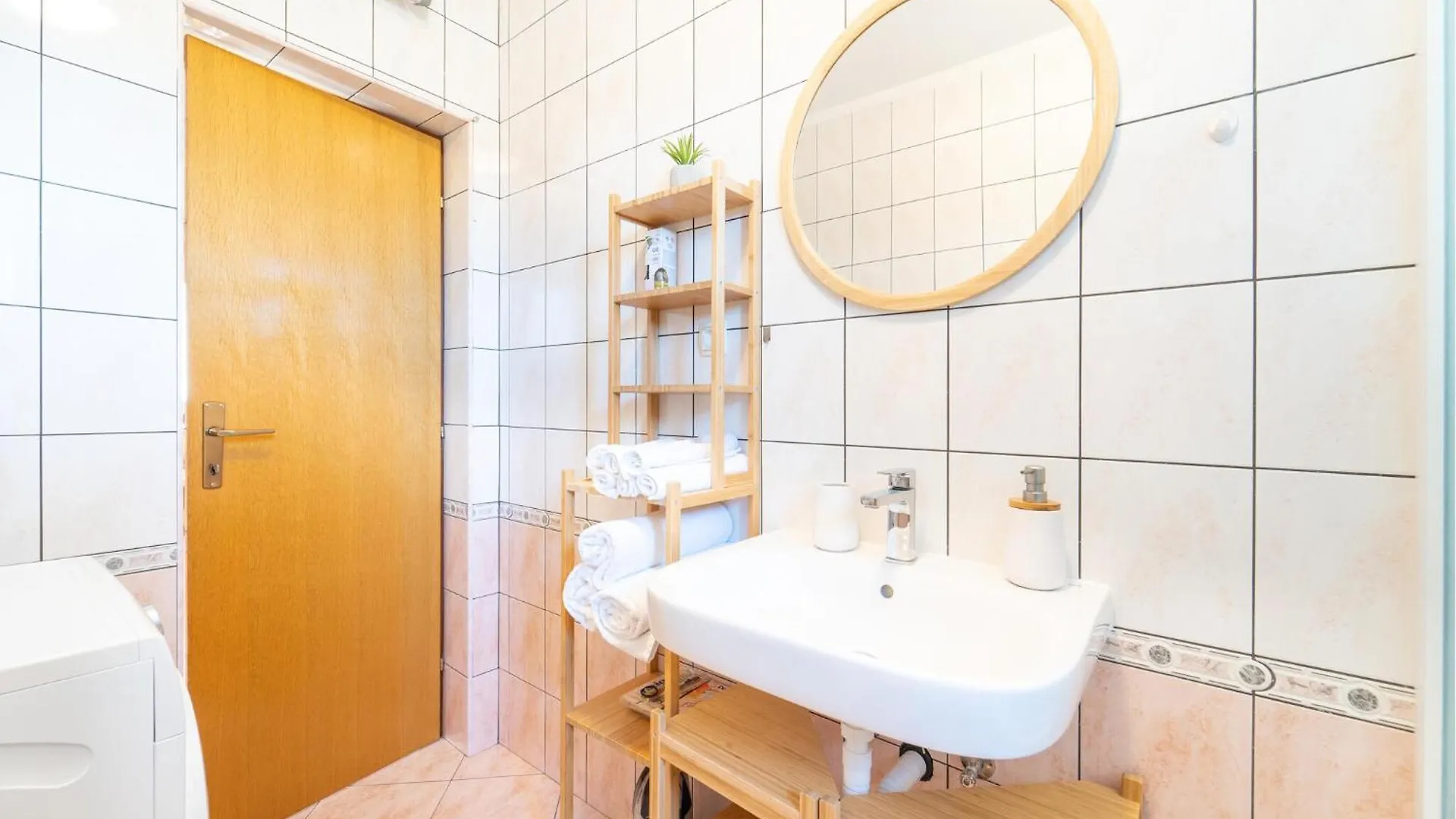 Beautiful Home In Slivnica With Wifi Holiday home